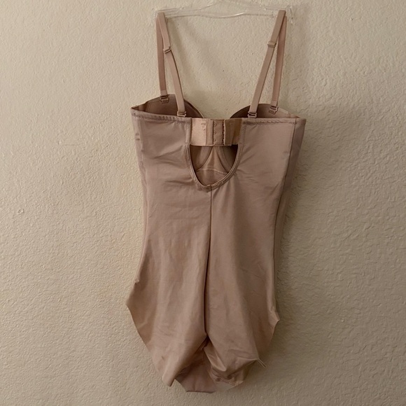 NEW SPANX Suit Your Fancy convertible strap shapewear bodysuit retail $128 - Picture 6 of 6